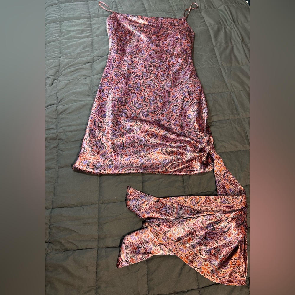 Cinq a Sept Silk Ryder Paisley Dress in Rose Tea Multicolor Size 10 NWT